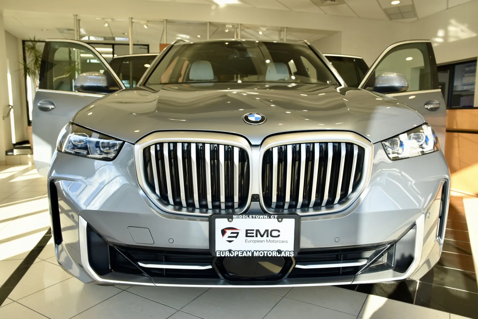 Photos of 2024 BMW X5 xDrive40i for sale in Middletown, CT at European Motorcars