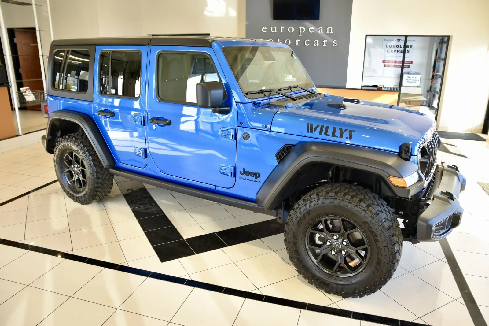 2024 Jeep Wrangler 4-Door Willys - Photo 7