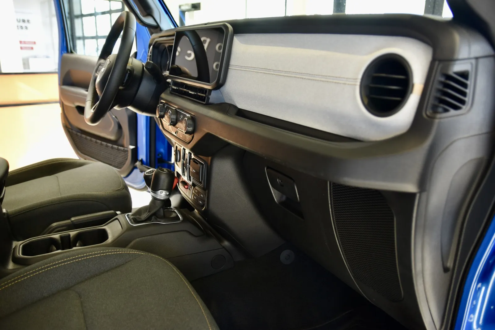 2024 Jeep Wrangler 4-Door Willys - Photo 26