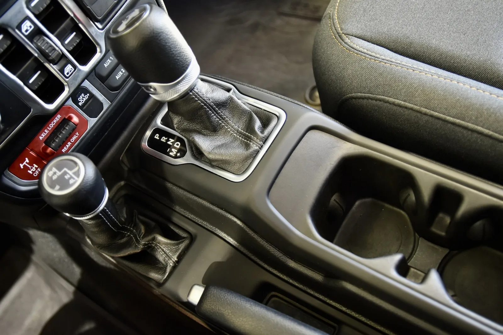 2024 Jeep Wrangler 4-Door Willys - Photo 16