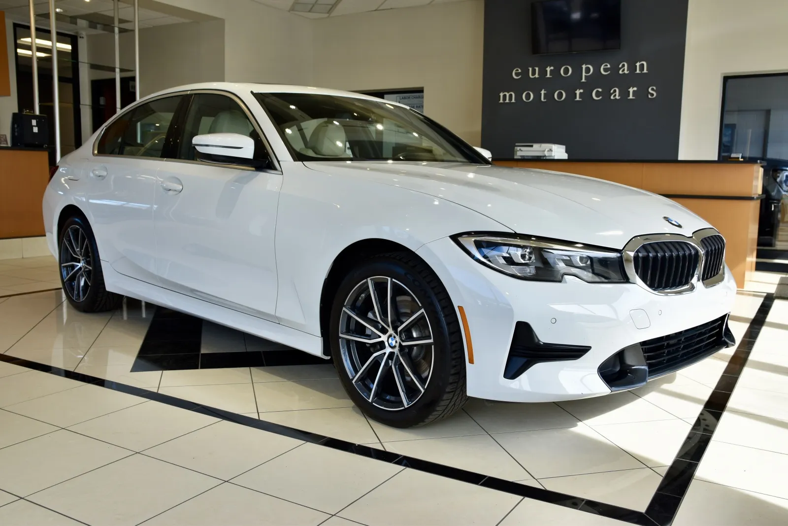 White 2020 BMW 3 Series 330i xDrive for sale in Middletown, CT