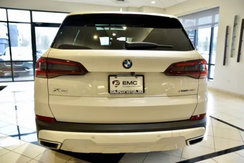 More photos of 2022 BMW X5 xDrive40i at European Motorcars, CT