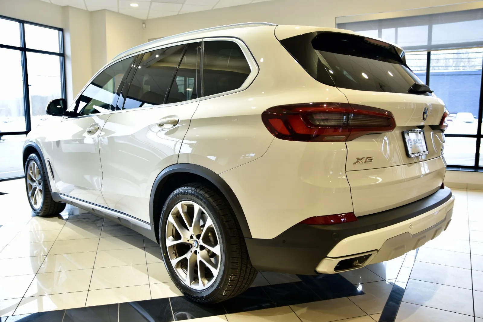 More photos of 2022 BMW X5 xDrive40i at European Motorcars, CT