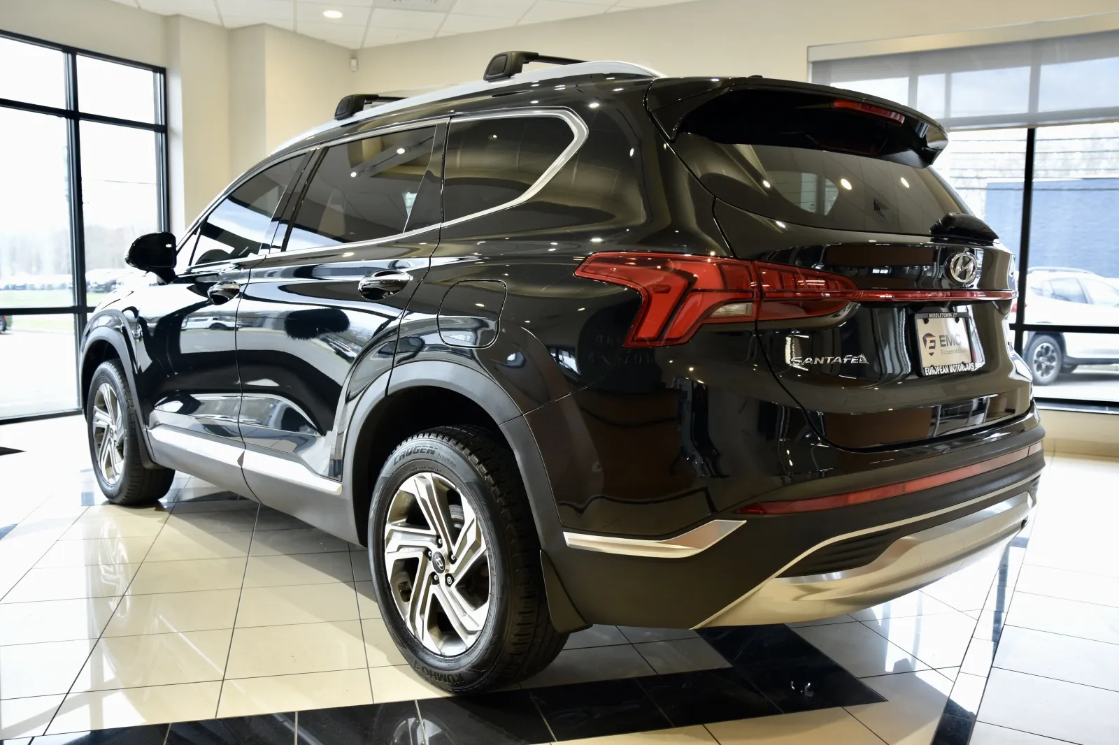 More photos of 2022 Hyundai SANTA FE SEL at European Motorcars, CT