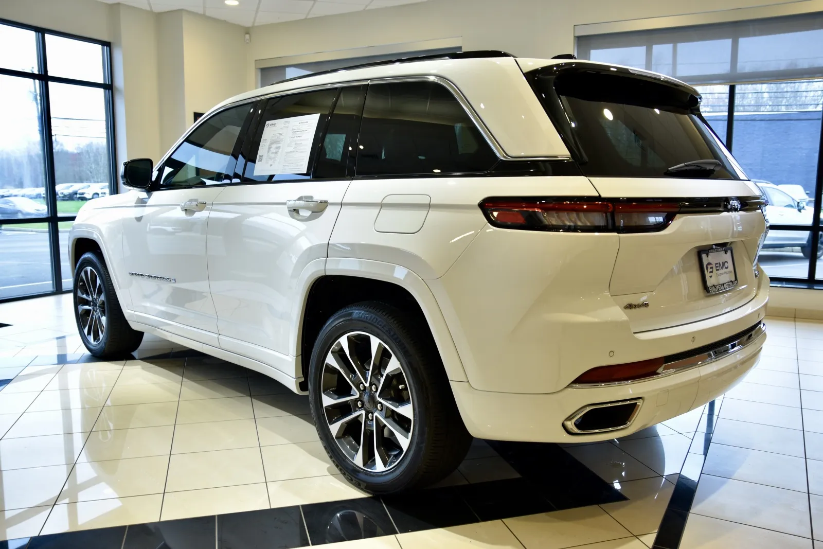 More photos of 2023 Jeep Grand Cherokee Overland at European Motorcars, CT