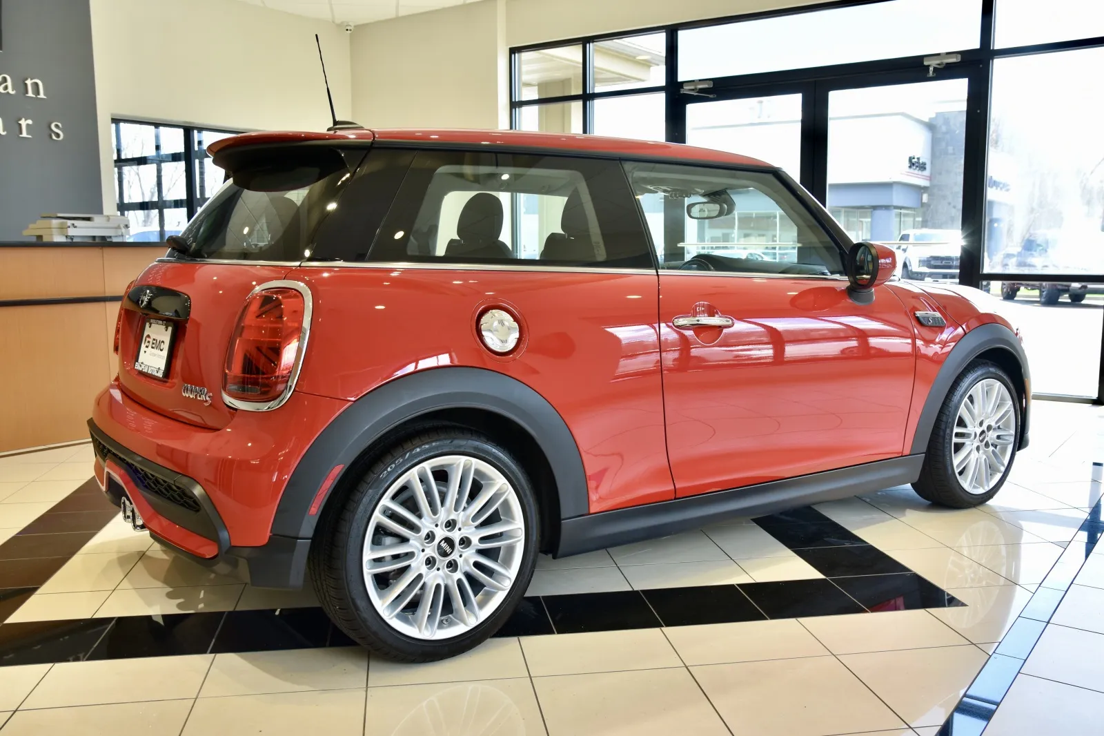 2024 MINI Hardtop 2 Door S - Photo 6