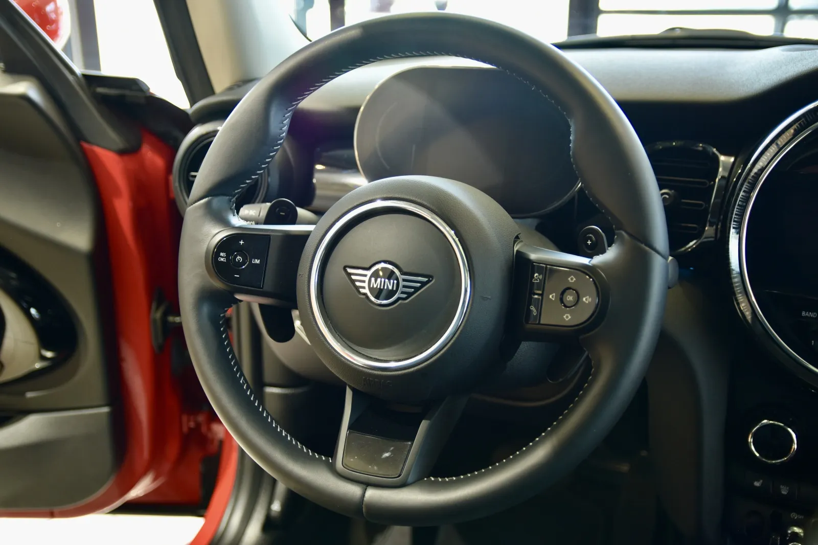 2024 MINI Hardtop 2 Door S - Photo 18