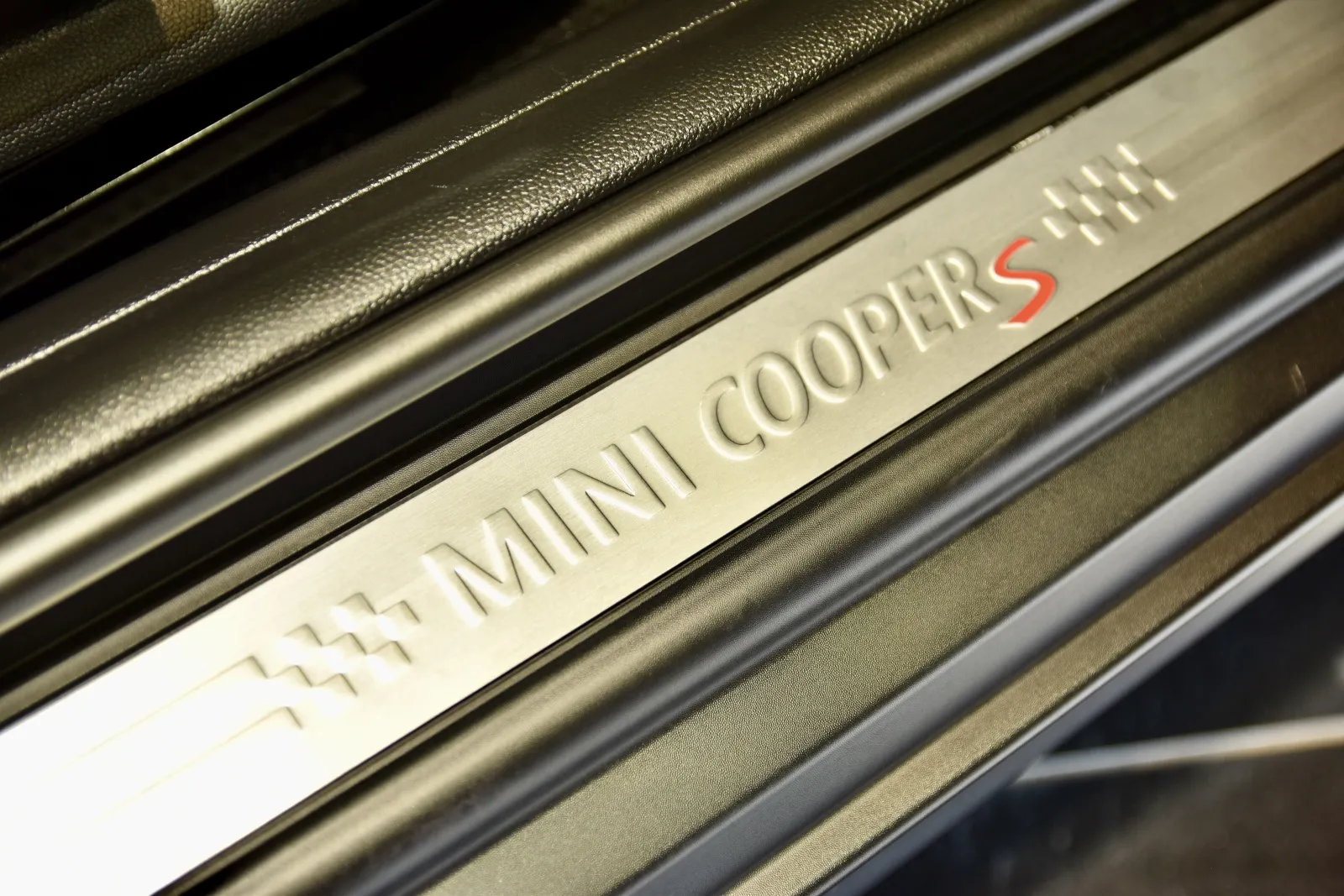 2024 MINI Hardtop 2 Door S - Photo 25
