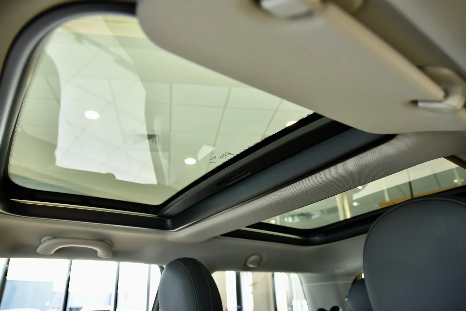 2024 MINI Hardtop 2 Door S - Photo 17