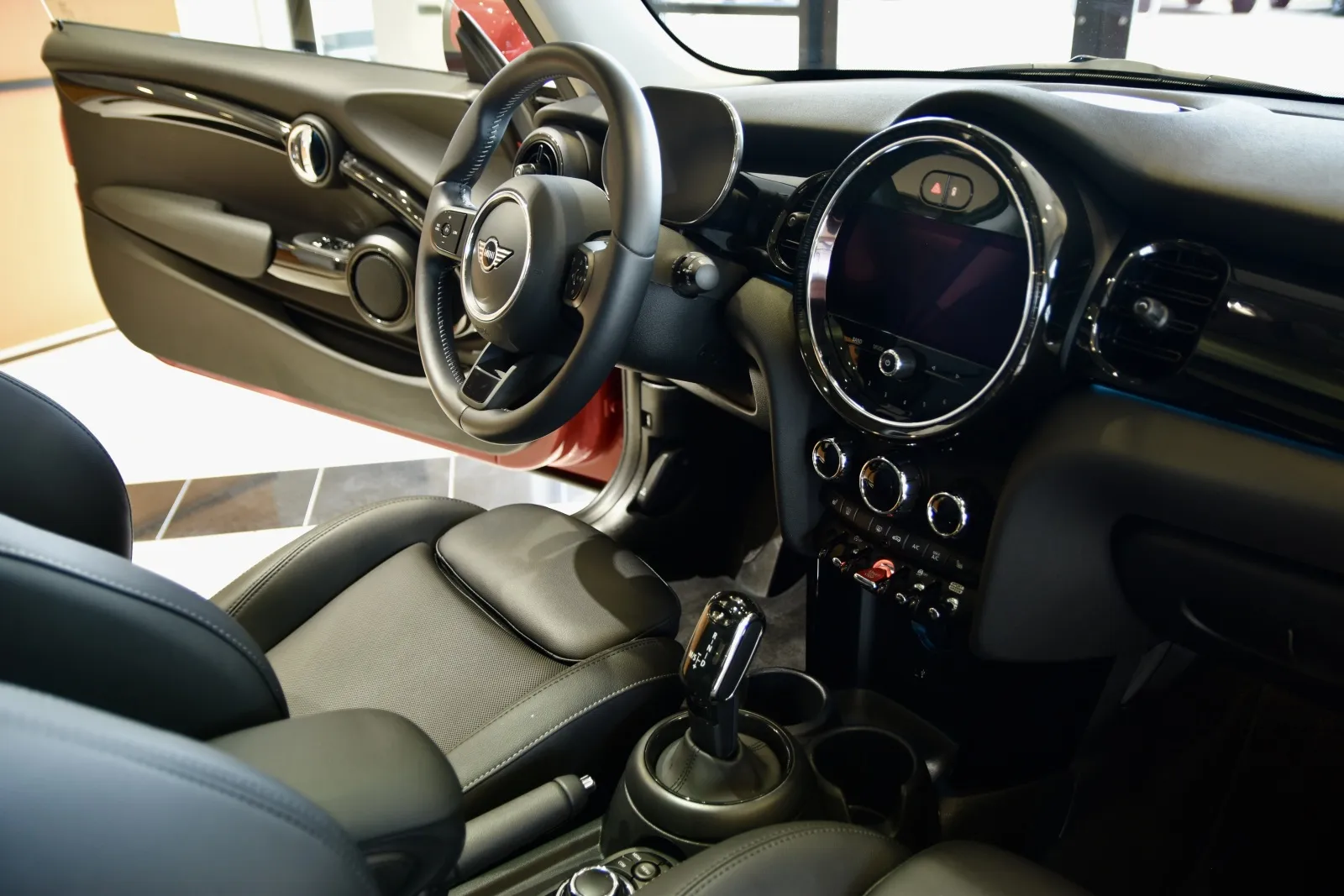 2024 MINI Hardtop 2 Door S - Photo 22