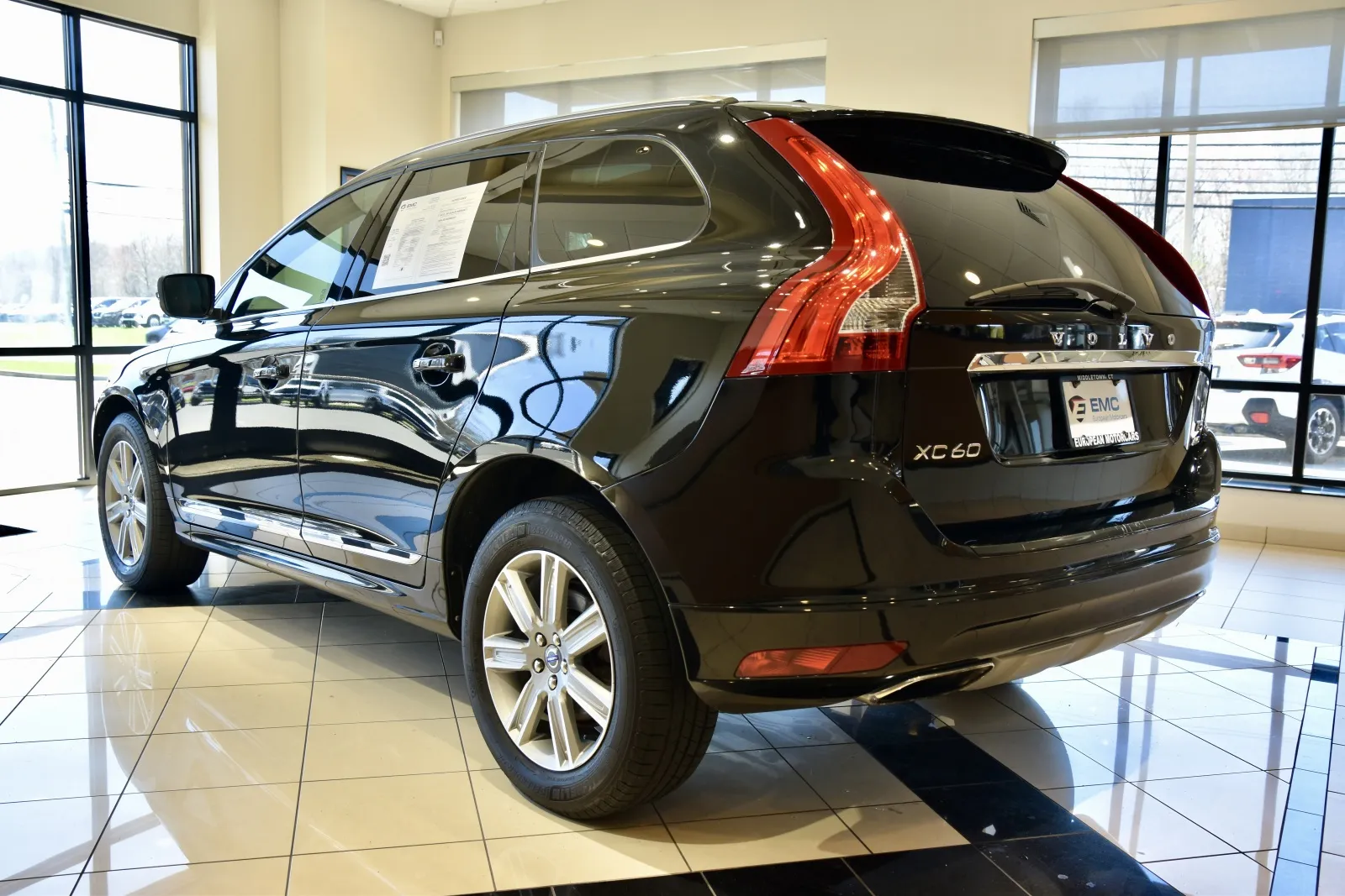 More photos of 2016 Volvo XC60 T5 Premier at European Motorcars, CT