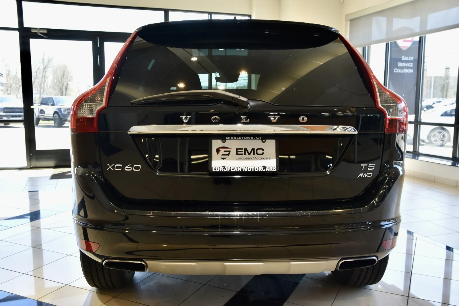 More photos of 2016 Volvo XC60 T5 Premier at European Motorcars, CT