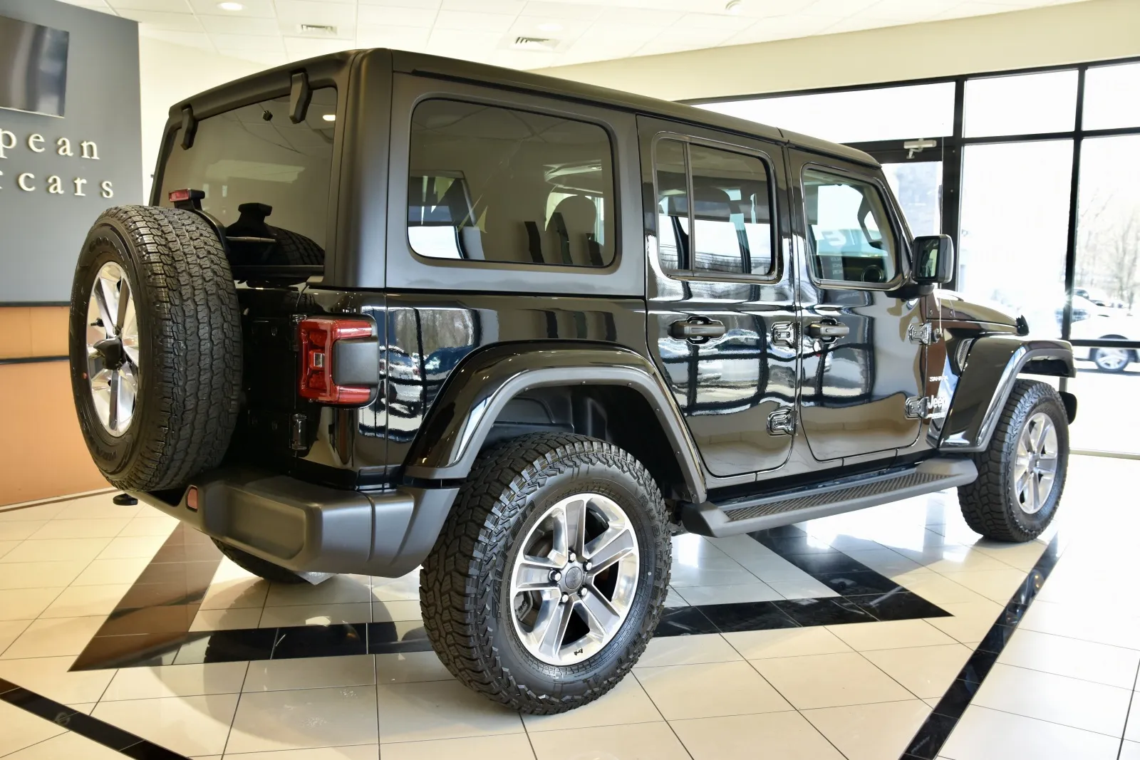 2022 Jeep Wrangler Unlimited Sahara - Photo 6