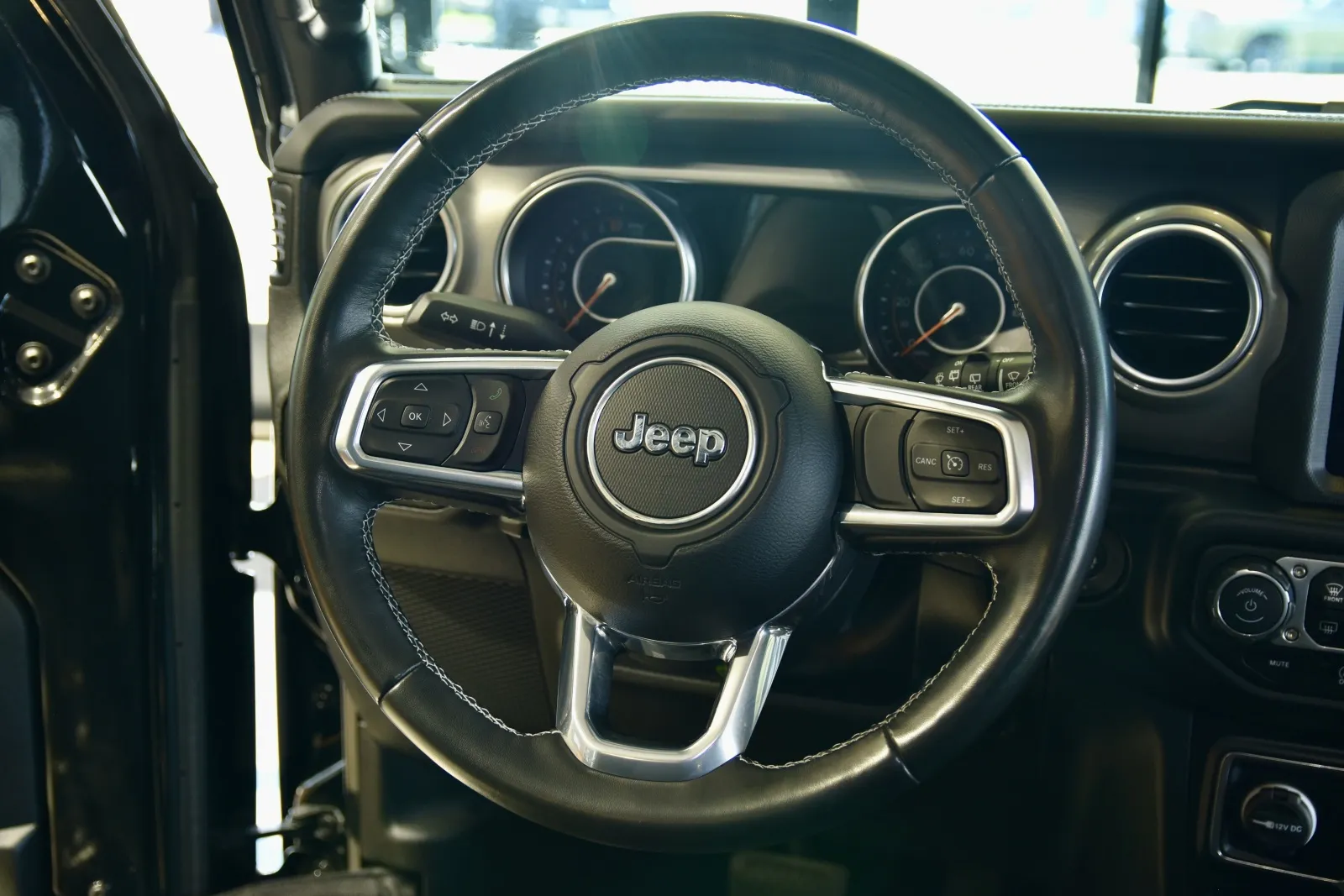 2022 Jeep Wrangler Unlimited Sahara - Photo 18