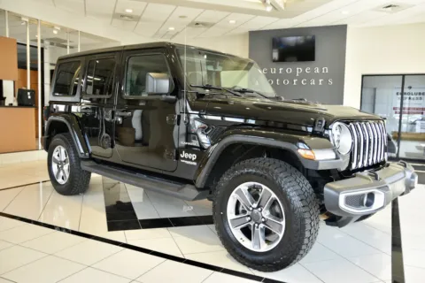 Black 2022 Jeep Wrangler Unlimited Sahara for sale in Middletown, CT