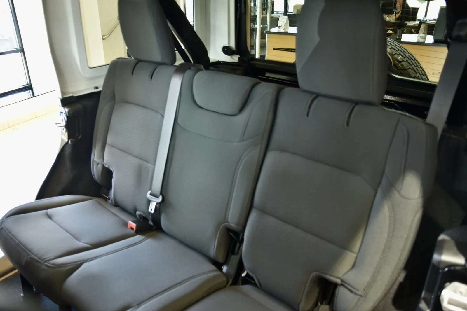 2022 Jeep Wrangler Unlimited Sahara - Photo 20