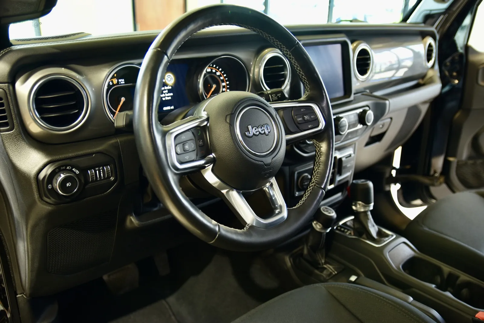 2022 Jeep Wrangler Unlimited Sahara - Photo 12