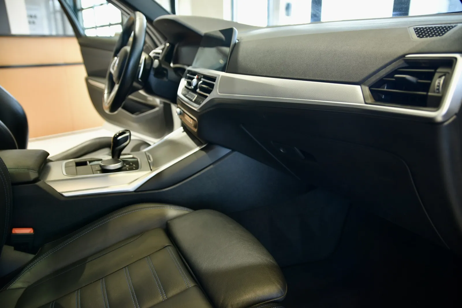 2021 BMW 3 Series M340i - Photo 28