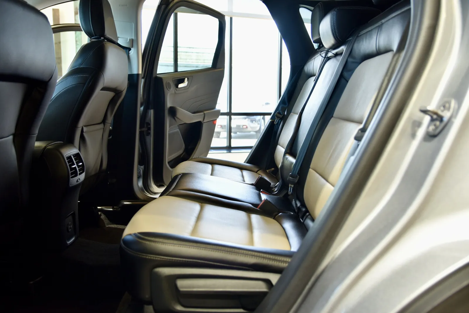 2022 Ford Escape Titanium - Photo 21