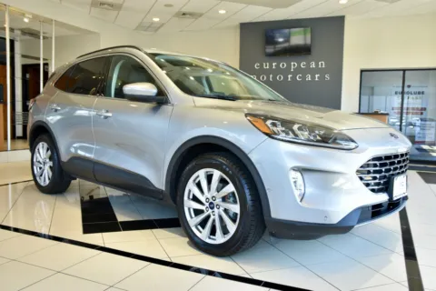 Silver 2022 Ford Escape Titanium for sale in Middletown, CT