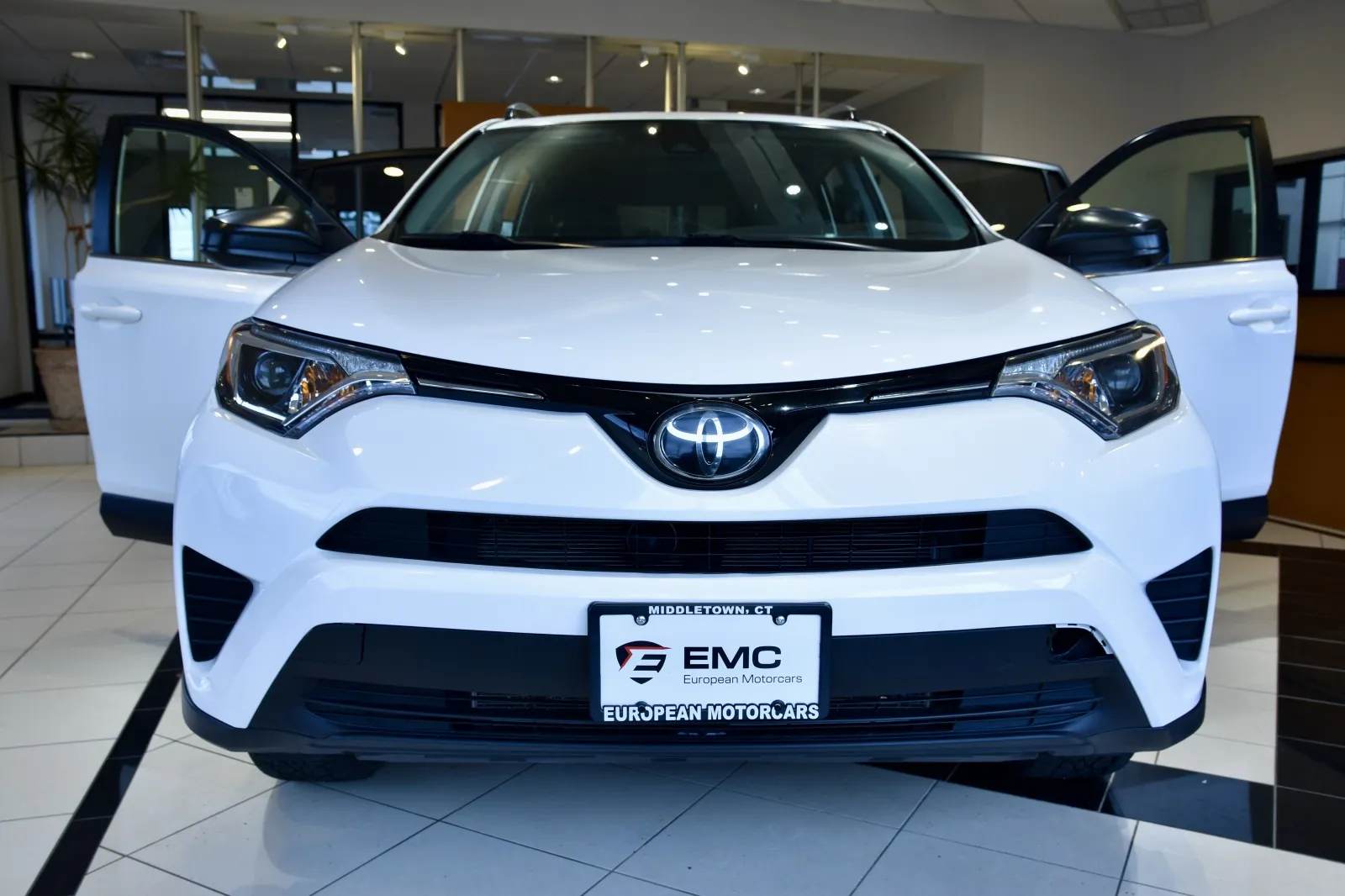 Photos of 2018 Toyota RAV4 LE for sale in Middletown, CT at European Motorcars