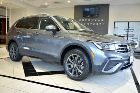 Gray 2023 Volkswagen Tiguan SE 4Motion for sale in Middletown, CT