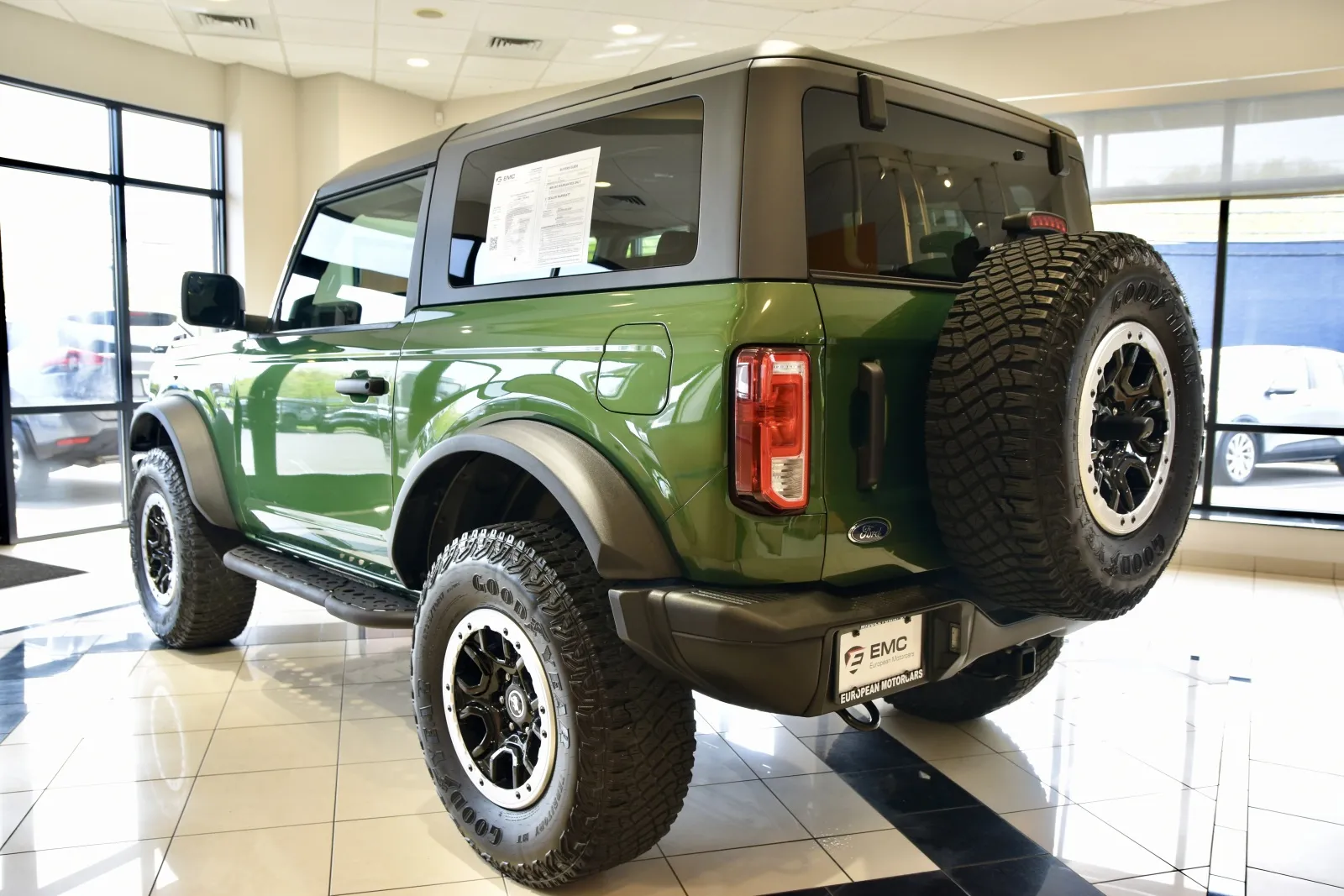 More photos of 2022 Ford Bronco at European Motorcars, CT