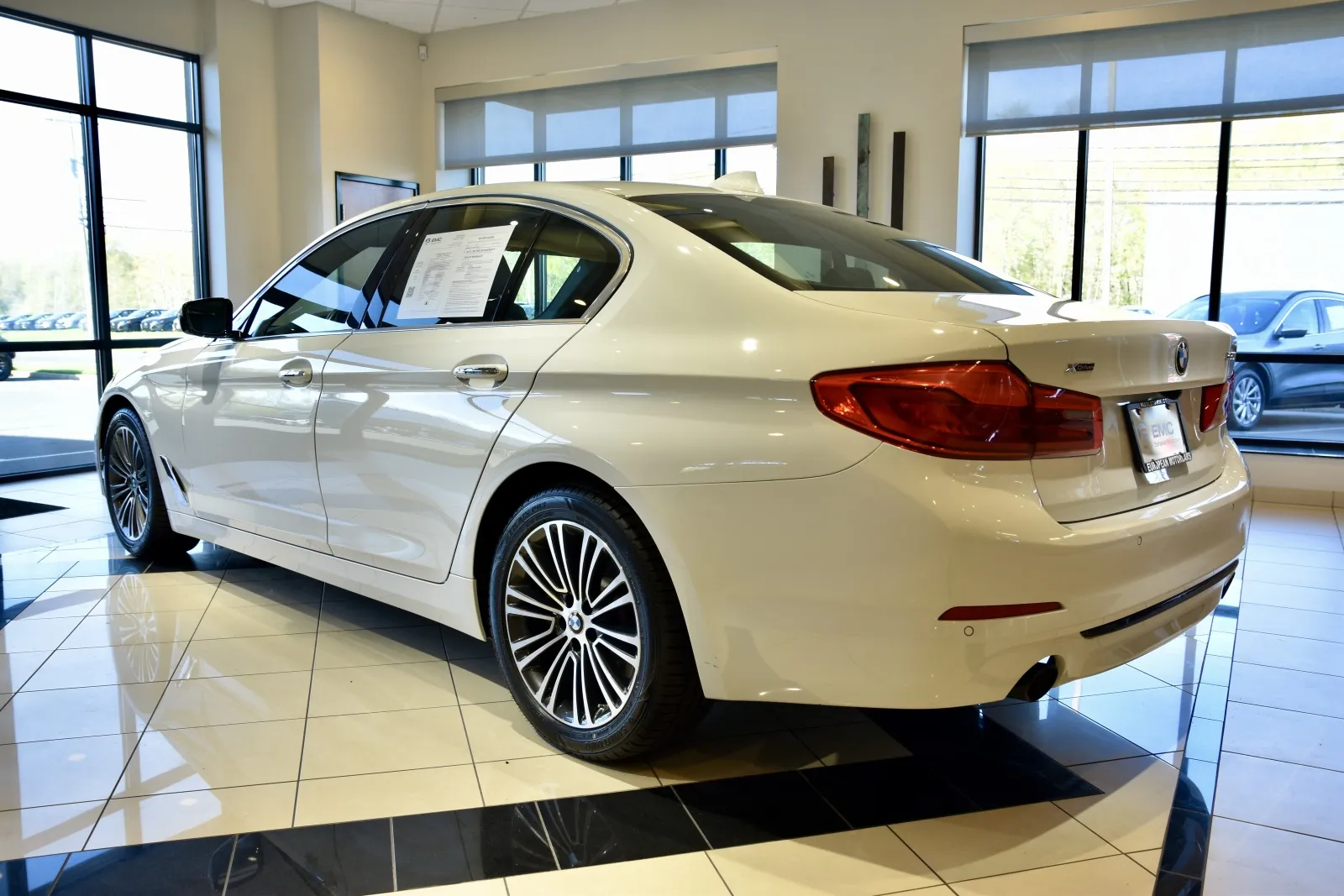 More photos of 2018 BMW 5 Series 530i xDrive at European Motorcars, CT