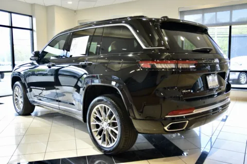 More photos of 2025 Jeep Grand Cherokee Summit at European Motorcars, CT