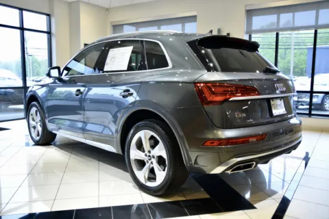 More photos of 2022 Audi Q5 quattro S line Prem Plus 45 TFSI at European Motorcars, CT