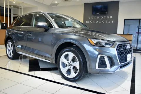 Gray 2022 Audi Q5 quattro S line Prem Plus 45 TFSI for sale in Middletown, CT