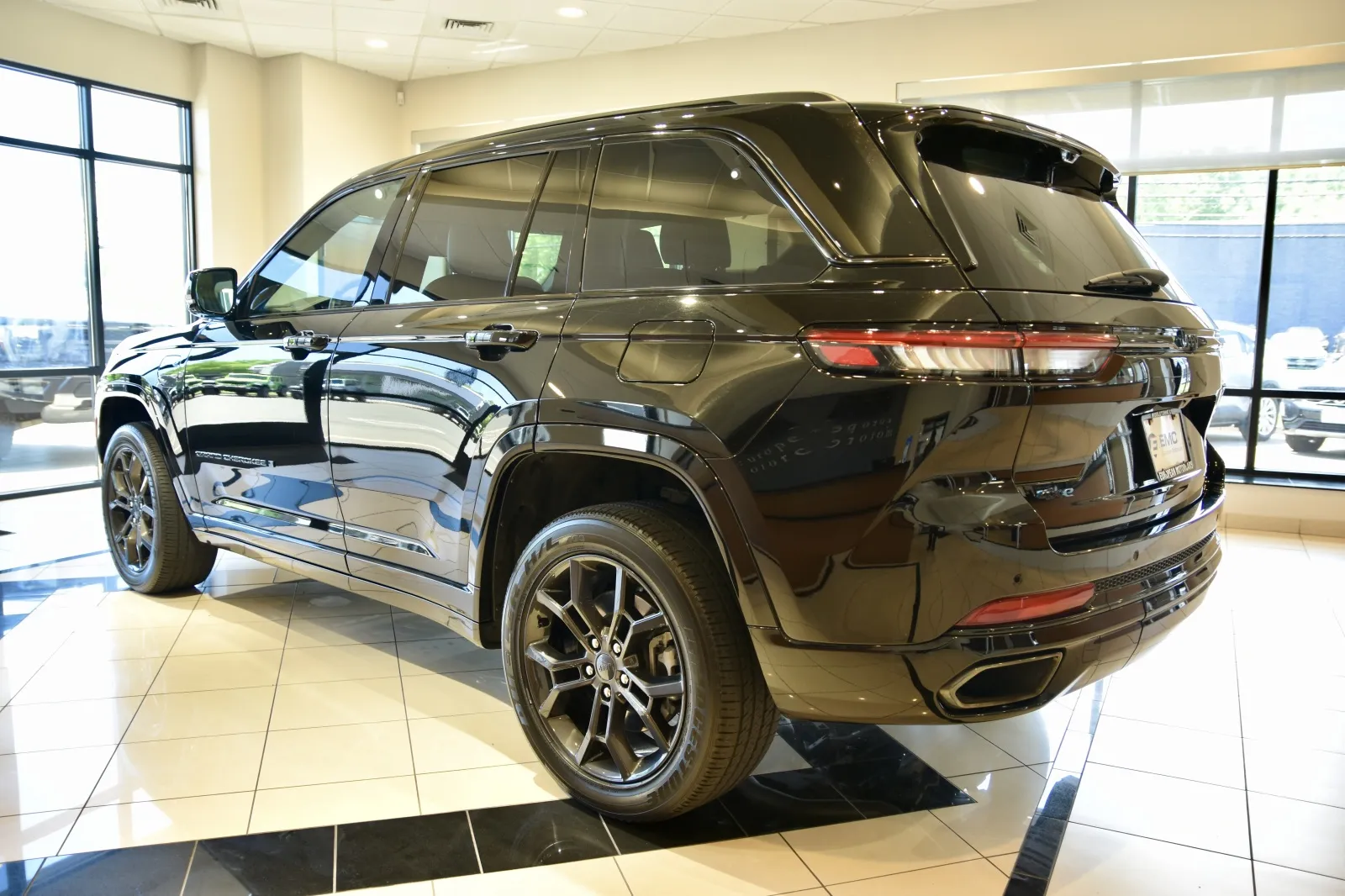 More photos of 2024 Jeep Grand Cherokee Anniversary Edition 4xe at European Motorcars, CT