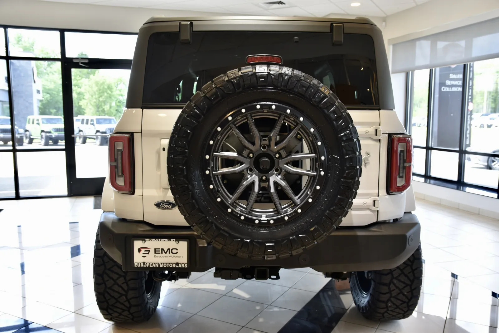 More photos of 2023 Ford Bronco Outer Banks at European Motorcars, CT