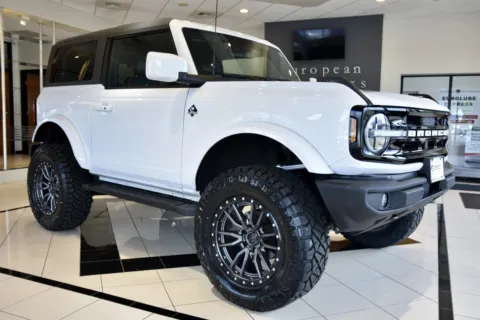 White 2023 Ford Bronco Outer Banks for sale in Middletown, CT