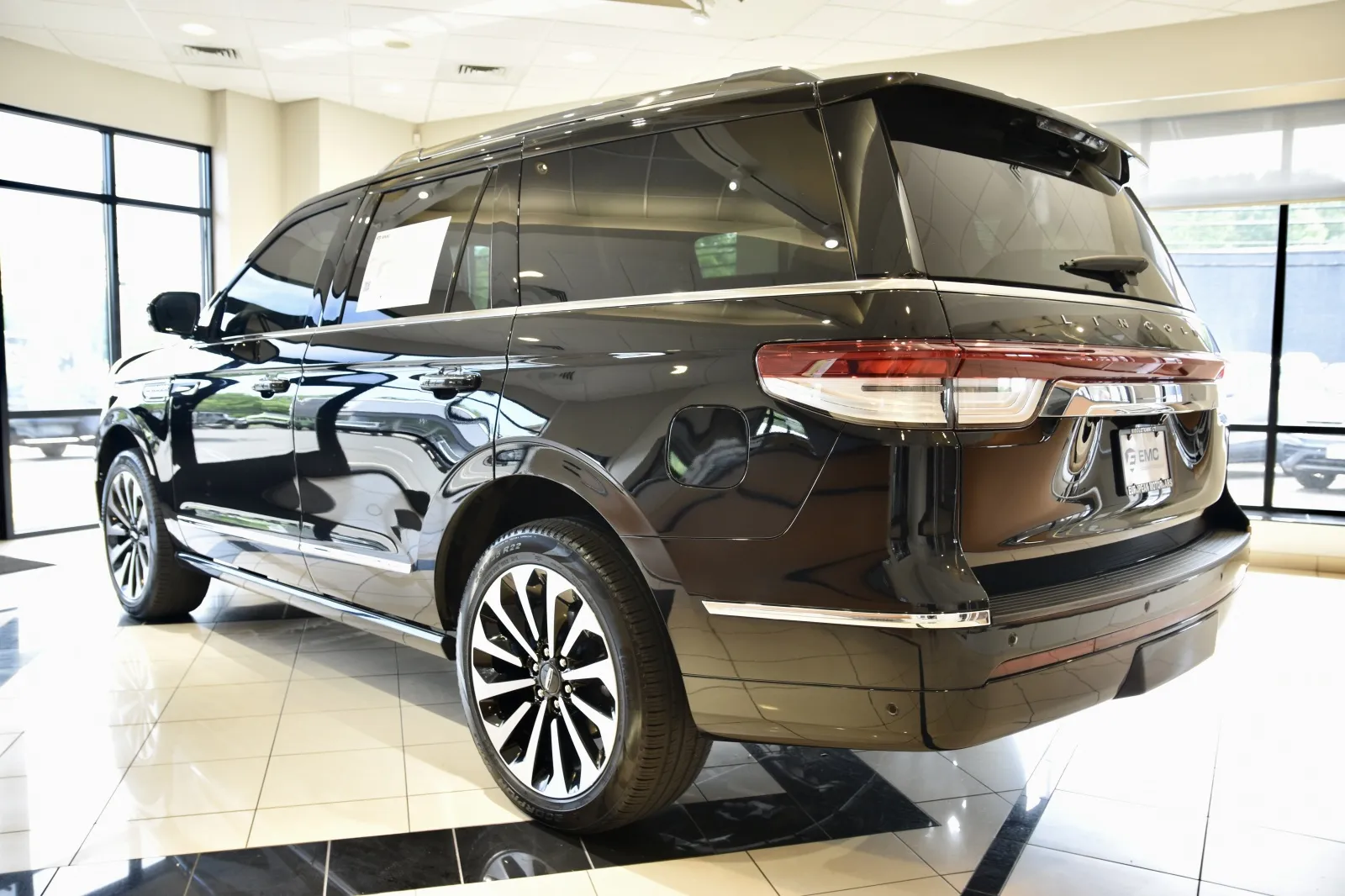 More photos of 2023 Lincoln Navigator Reserve at European Motorcars, CT