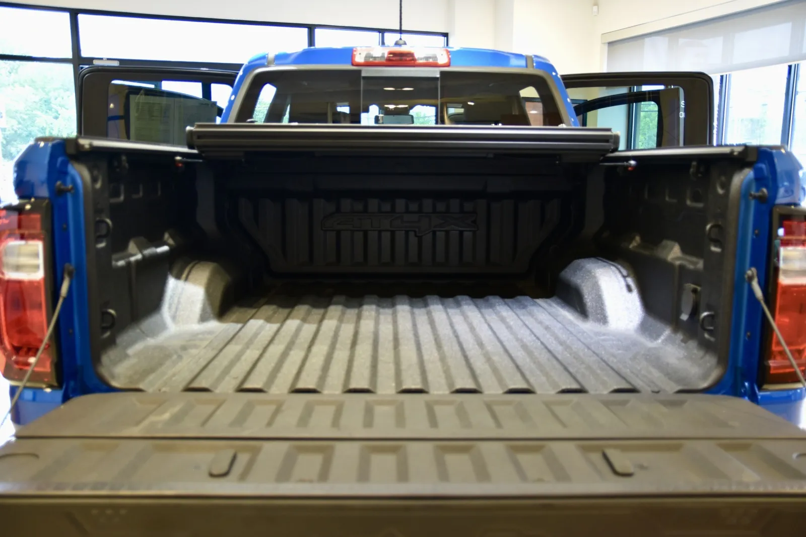 2023 GMC Canyon AT4X - Photo 6