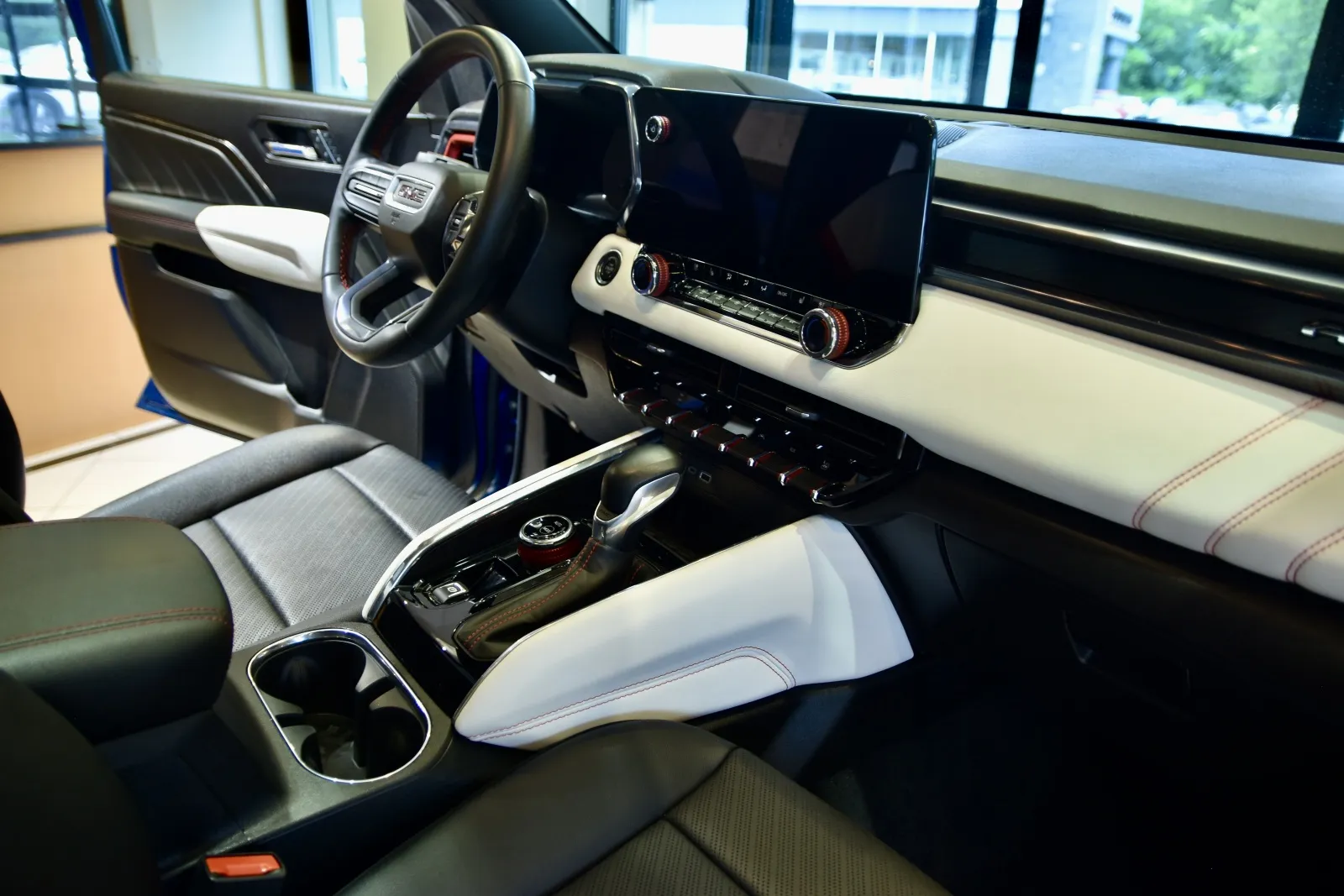 2023 GMC Canyon AT4X - Photo 27