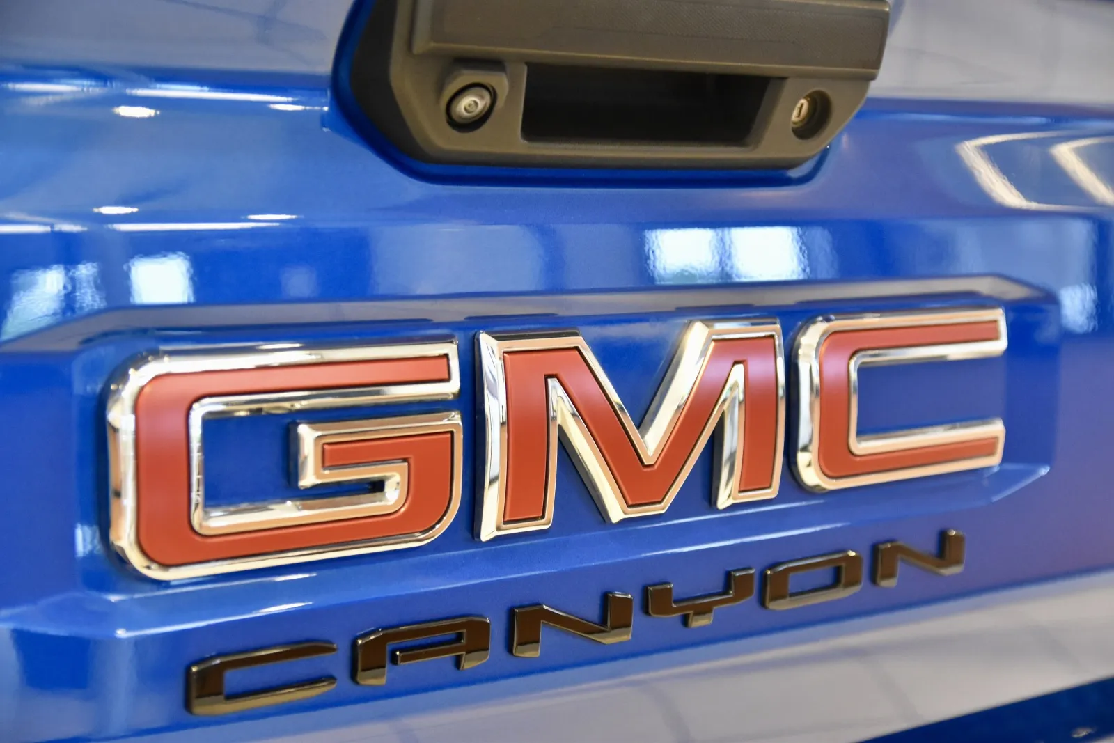 2023 GMC Canyon AT4X - Photo 11