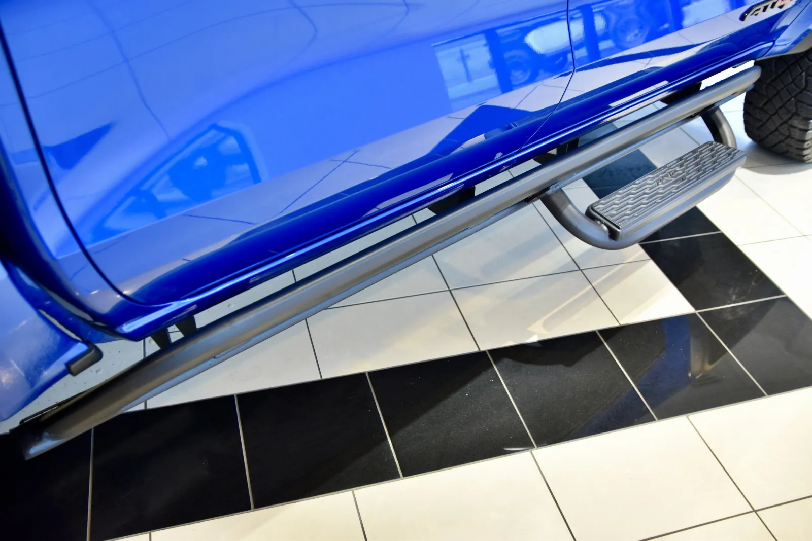 2023 GMC Canyon AT4X - Photo 10