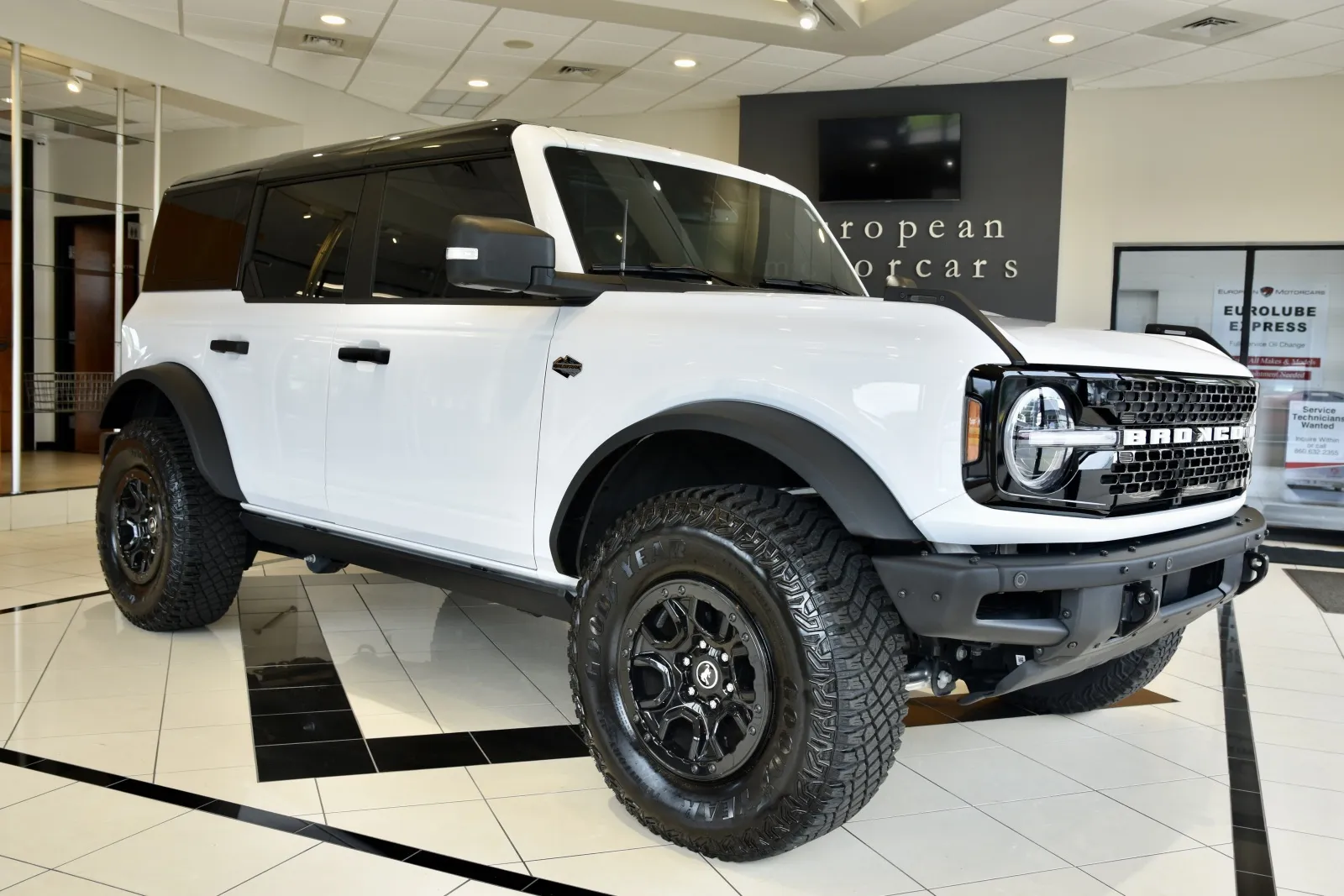 White 2024 Ford Bronco Wildtrak for sale in Middletown, CT