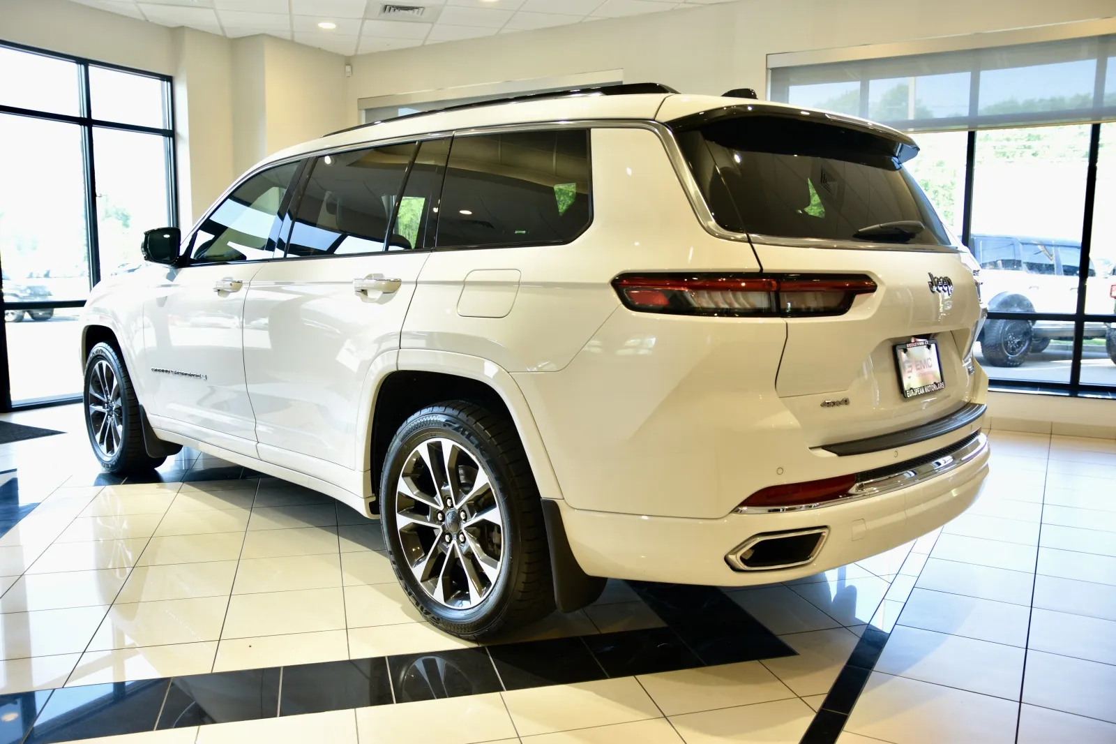More photos of 2023 Jeep Grand Cherokee L Overland at European Motorcars, CT