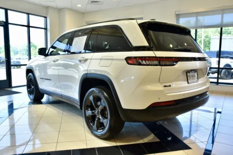 More photos of 2023 Jeep Grand Cherokee Altitude at European Motorcars, CT