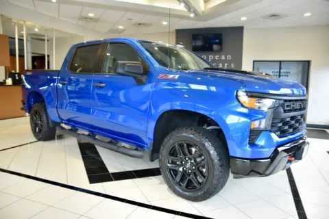 Blue 2022 Chevrolet Silverado 1500 Custom Trail Boss for sale in Middletown, CT