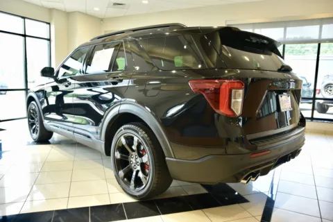 More photos of 2022 Ford Explorer ST at European Motorcars, CT