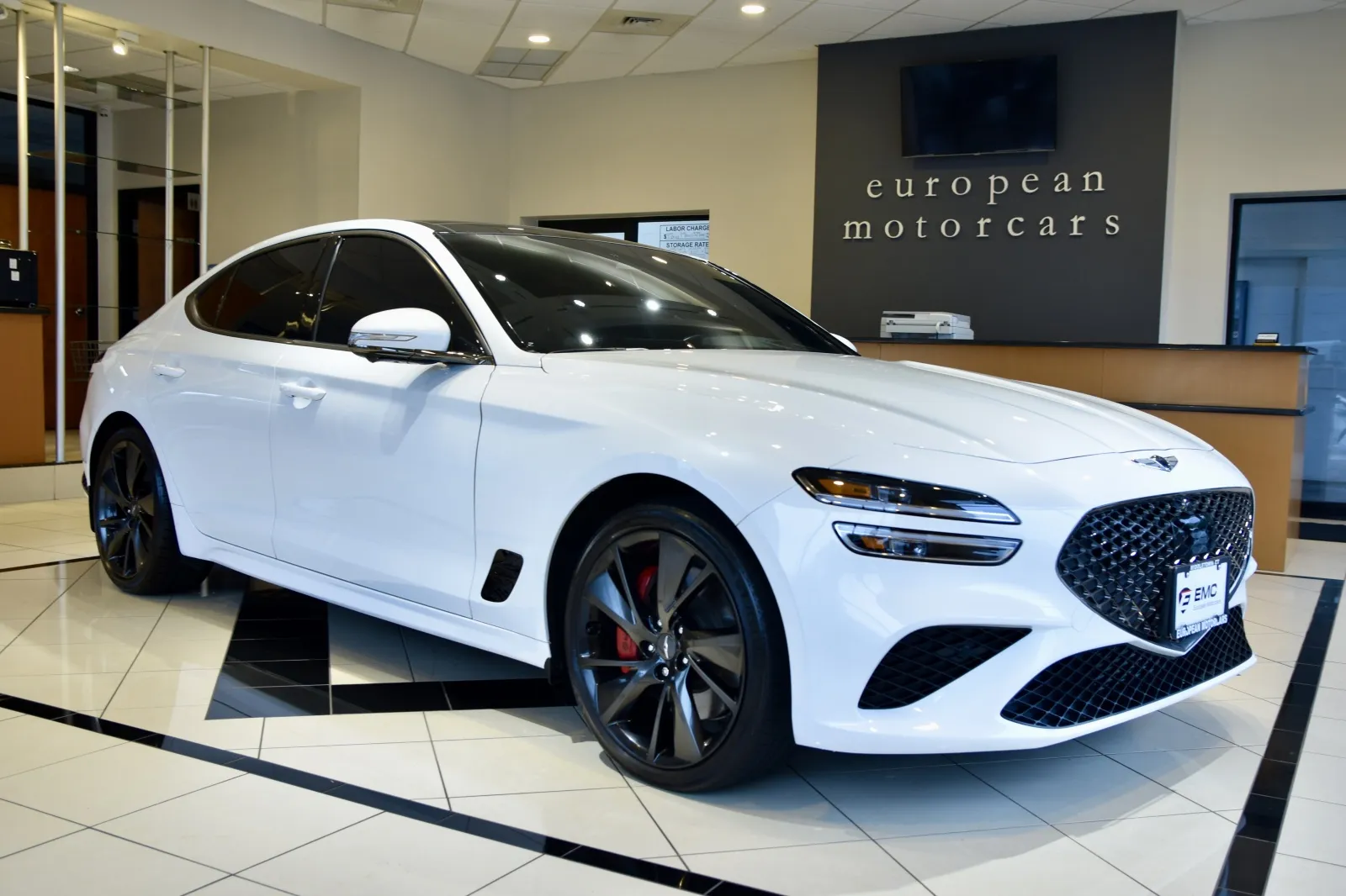 White 2023 Genesis G70 3.3T Standard for sale in Middletown, CT