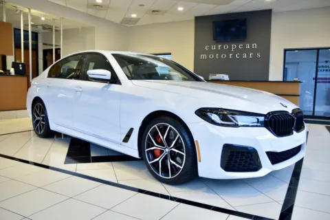 White 2023 BMW 5 Series 540i xDrive for sale in Middletown, CT
