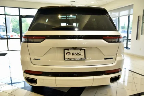 More photos of 2023 Jeep Grand Cherokee 30th Anniversary 4xe at European Motorcars, CT
