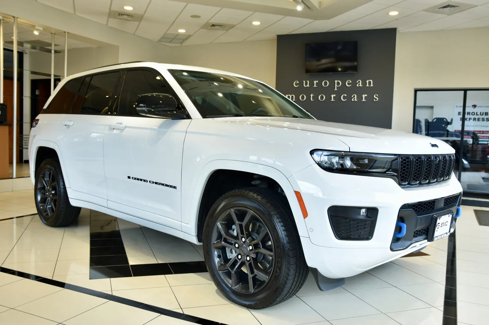 White 2023 Jeep Grand Cherokee 30th Anniversary 4xe for sale in Middletown, CT