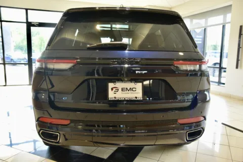 More photos of 2023 Jeep Grand Cherokee 30th Anniversary 4xe at European Motorcars, CT
