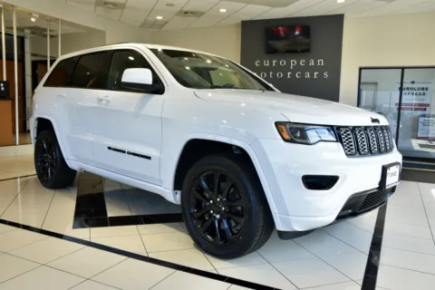 White 2022 Jeep Grand Cherokee WK Laredo X for sale in Middletown, CT